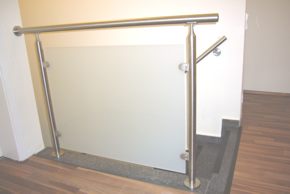 Glasgel�nder 11